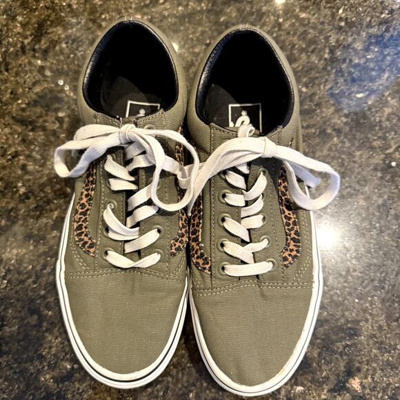Vans Old Skool Leopard Army Green sneakers size 6.5 - Picture 2 of 7